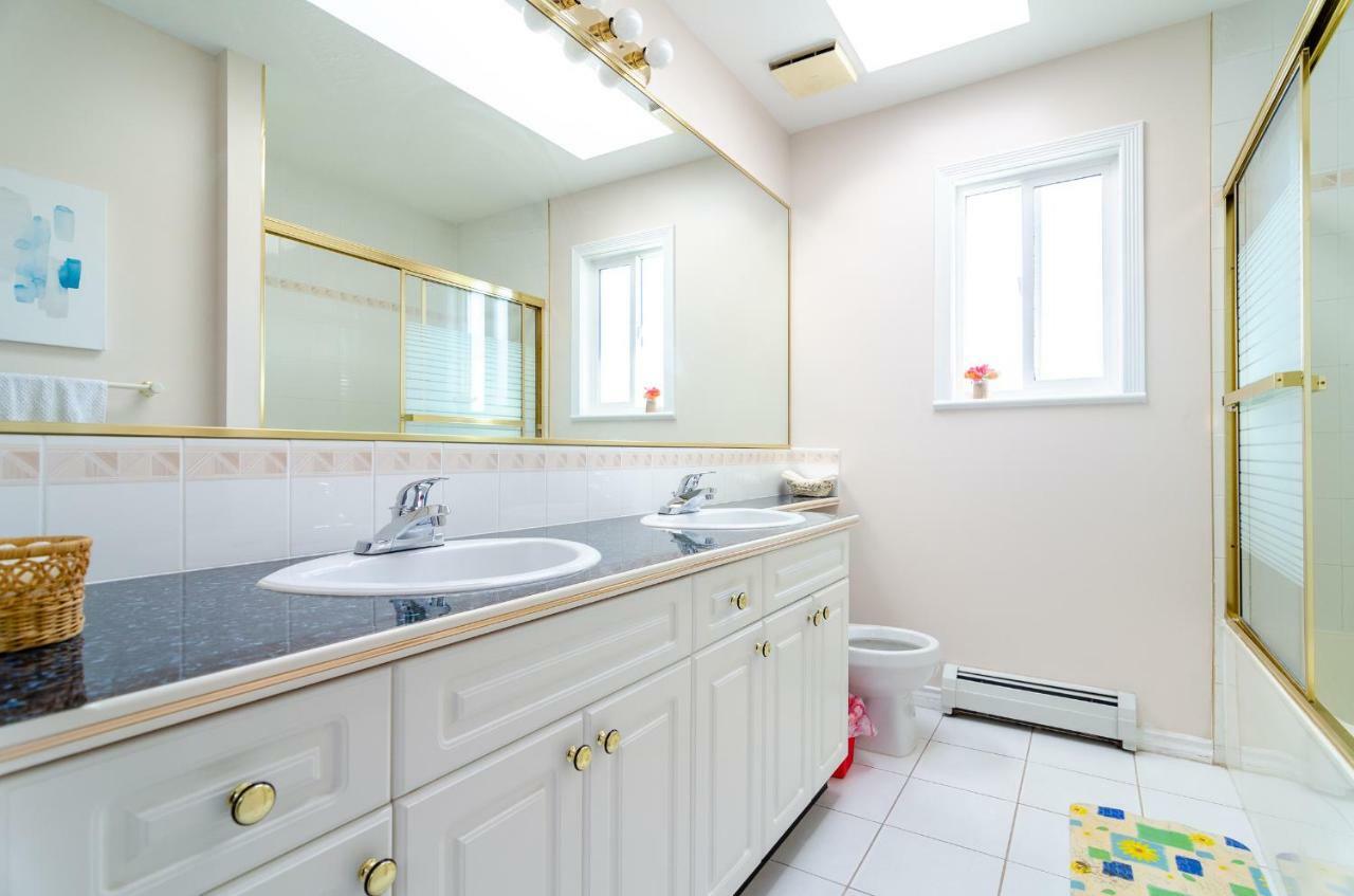 3 Private, Spacious, Bright Rooms In A Gorgeous House New Westminster Zewnętrze zdjęcie