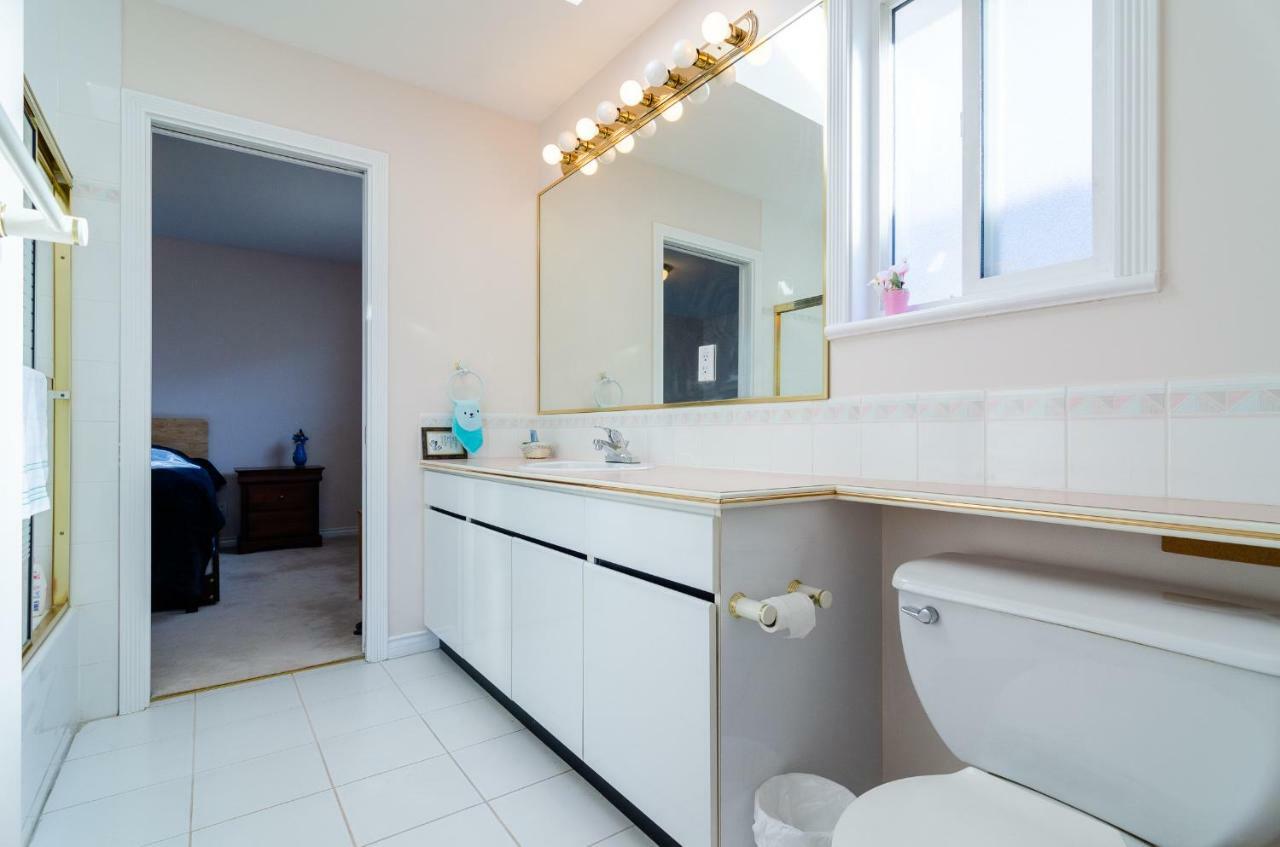 3 Private, Spacious, Bright Rooms In A Gorgeous House New Westminster Zewnętrze zdjęcie
